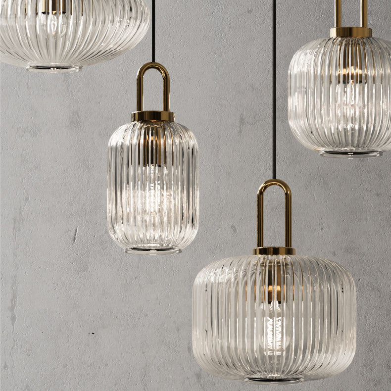 Suspension design verre cannelé et finition dorée