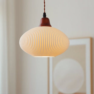 Suspension japonaise vintage en céramique plissée et bois