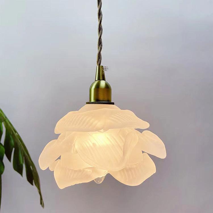 Suspension vintage verre pétales blanc cuivre doré