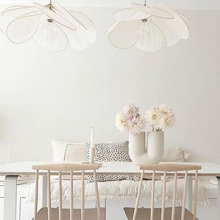 Suspension pétales design moderne en tissu blanc