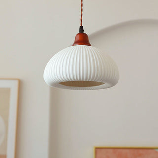 Suspension japonaise vintage en céramique plissée et bois