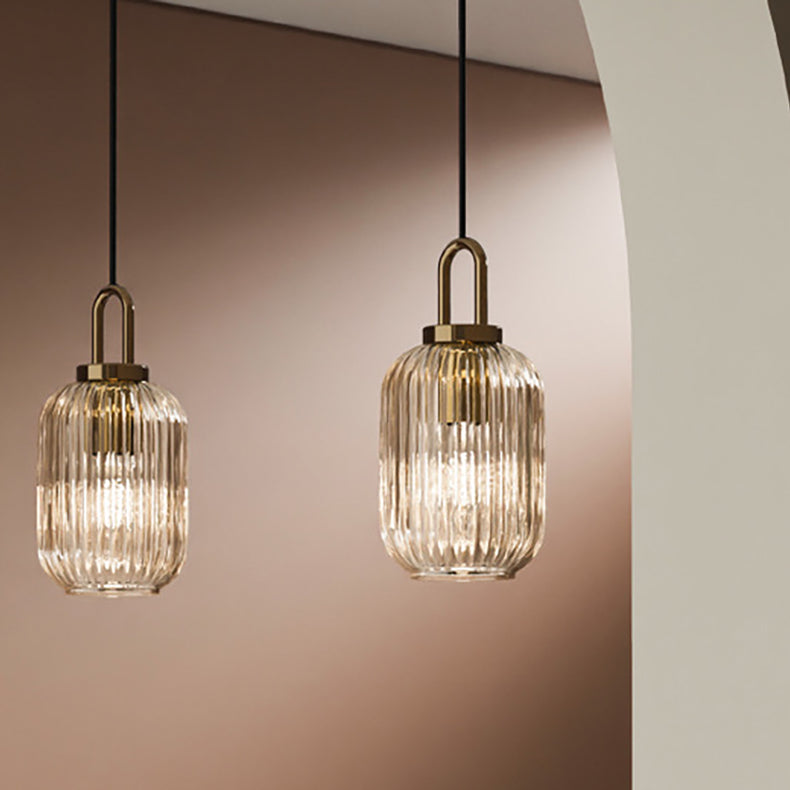 Suspension design verre cannelé et finition dorée