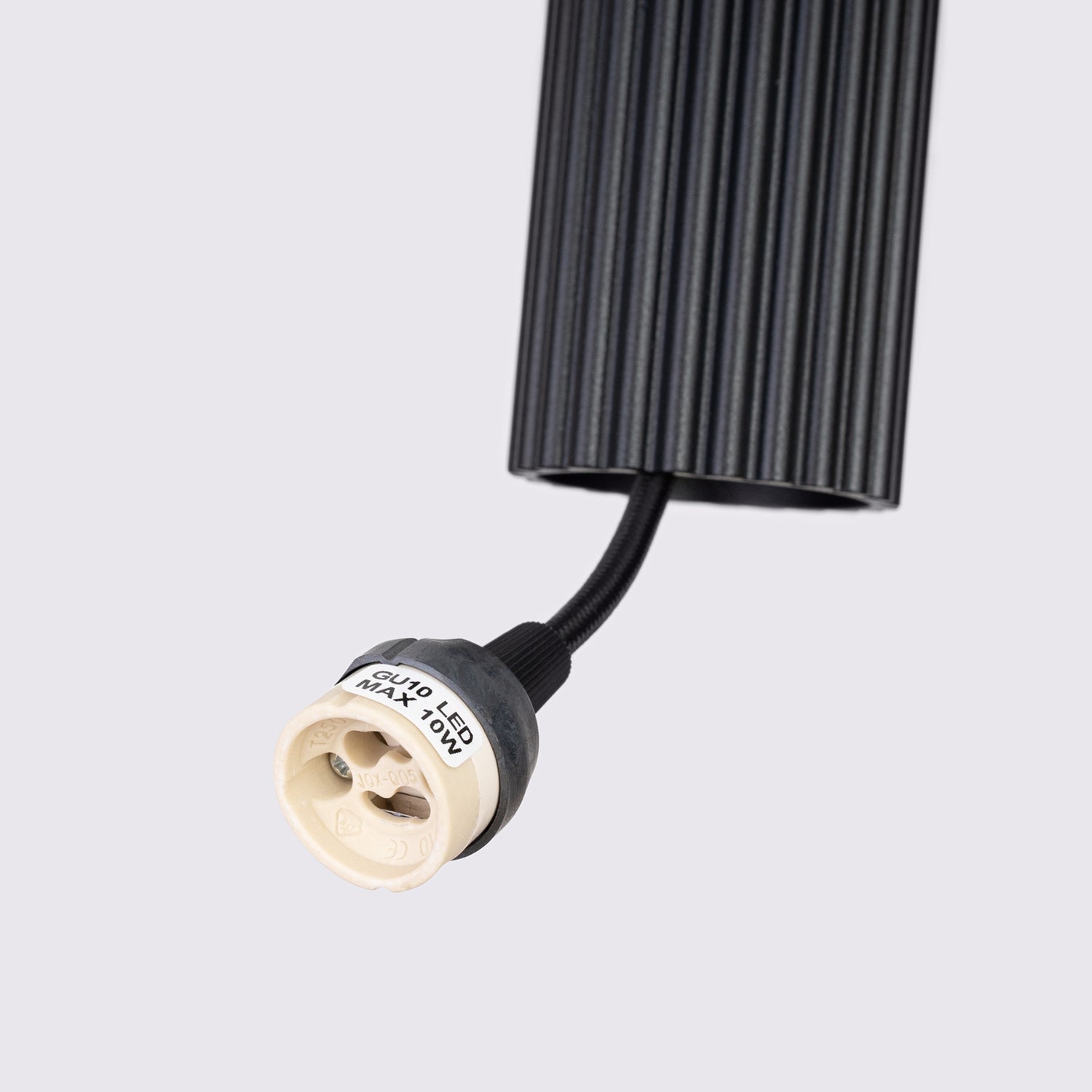 KARBON — suspension cylindrique noire en aluminium