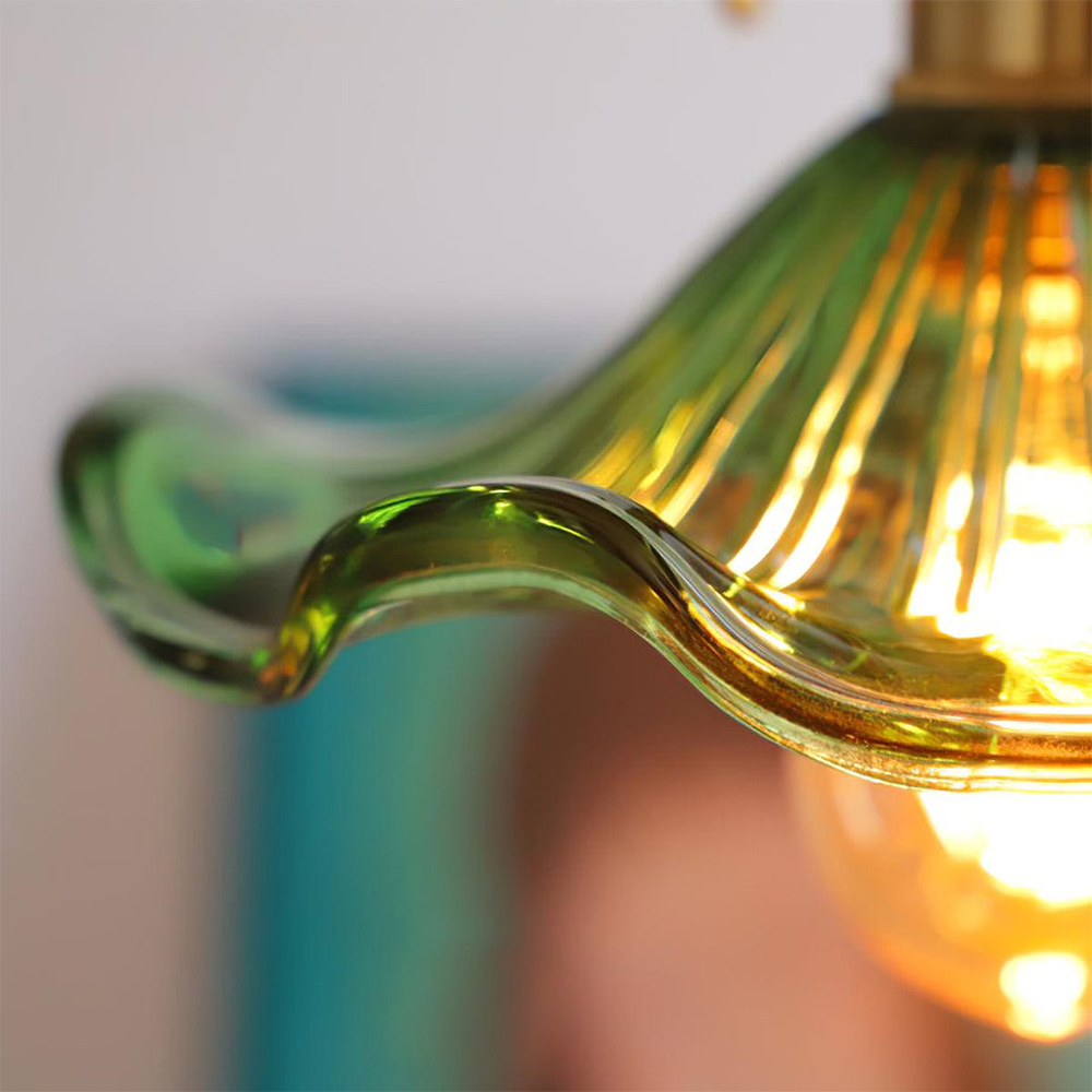 Suspension vintage en verre floral et laiton doré