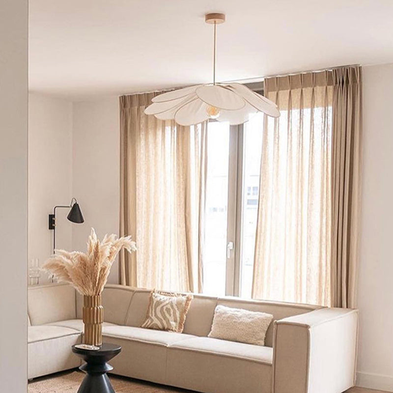 Suspension pétales design moderne en tissu blanc