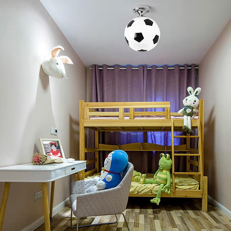 Suspension design ballon de football en verre moderne