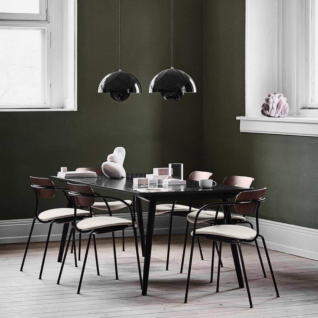 Suspension design demi-sphère métal contemporaine