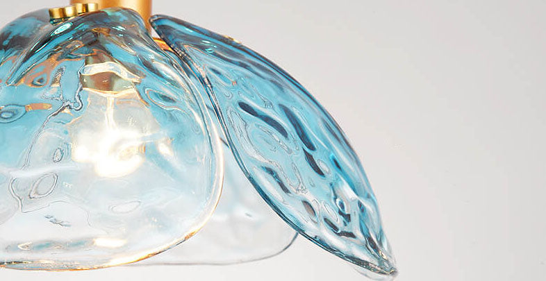 Suspension moderne en verre floral avec finition dorée