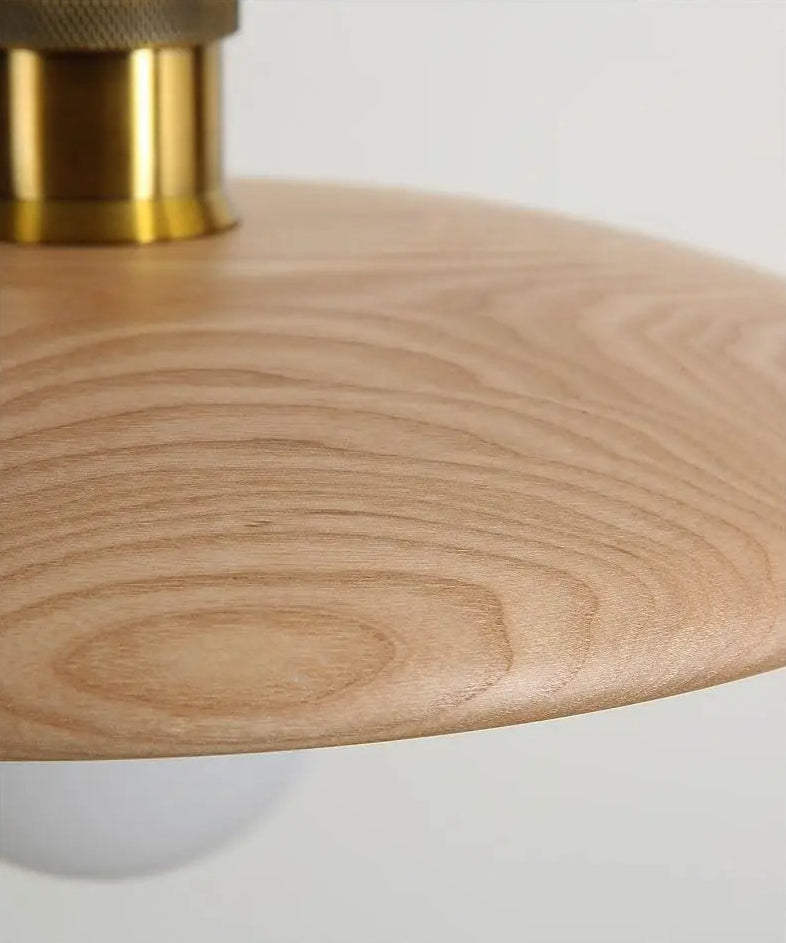 Suspension scandinave bois naturel et laiton doré