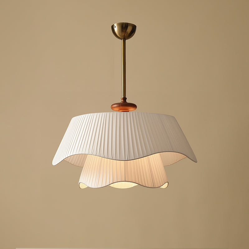 Suspension vintage dorée plissée en métal et tissu