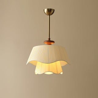 Suspension vintage dorée plissée en métal et tissu