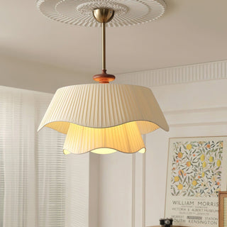 Suspension vintage dorée plissée en métal et tissu