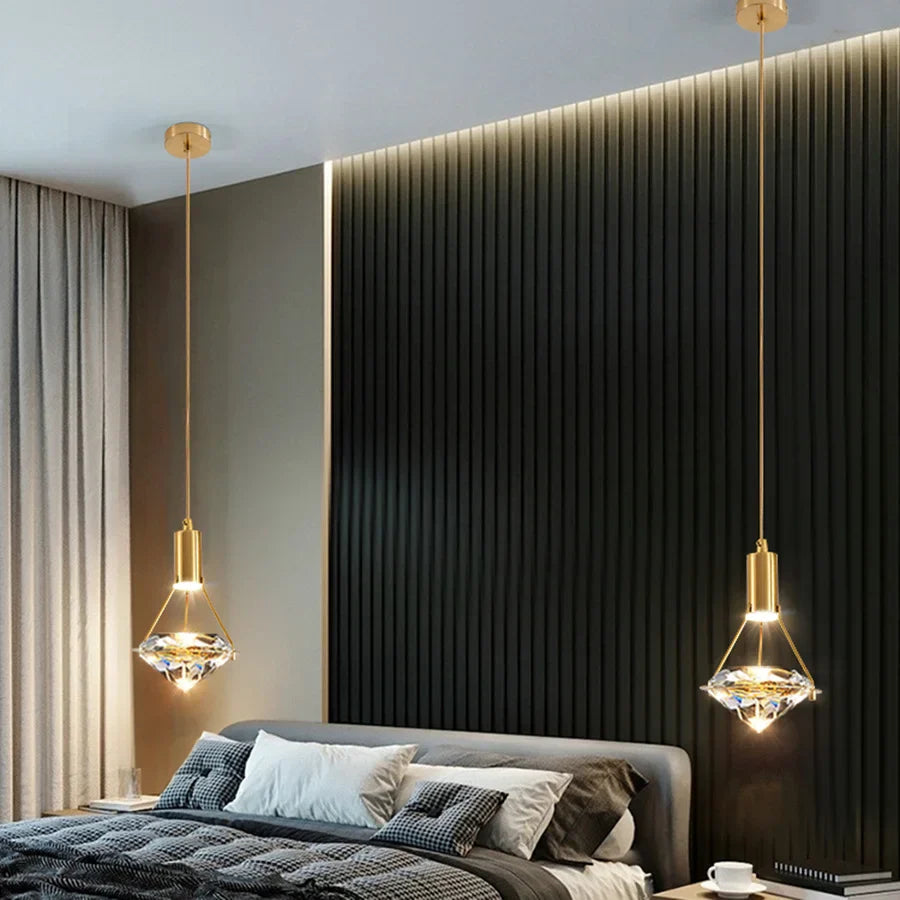 Suspension design cristal LED dorée moderne