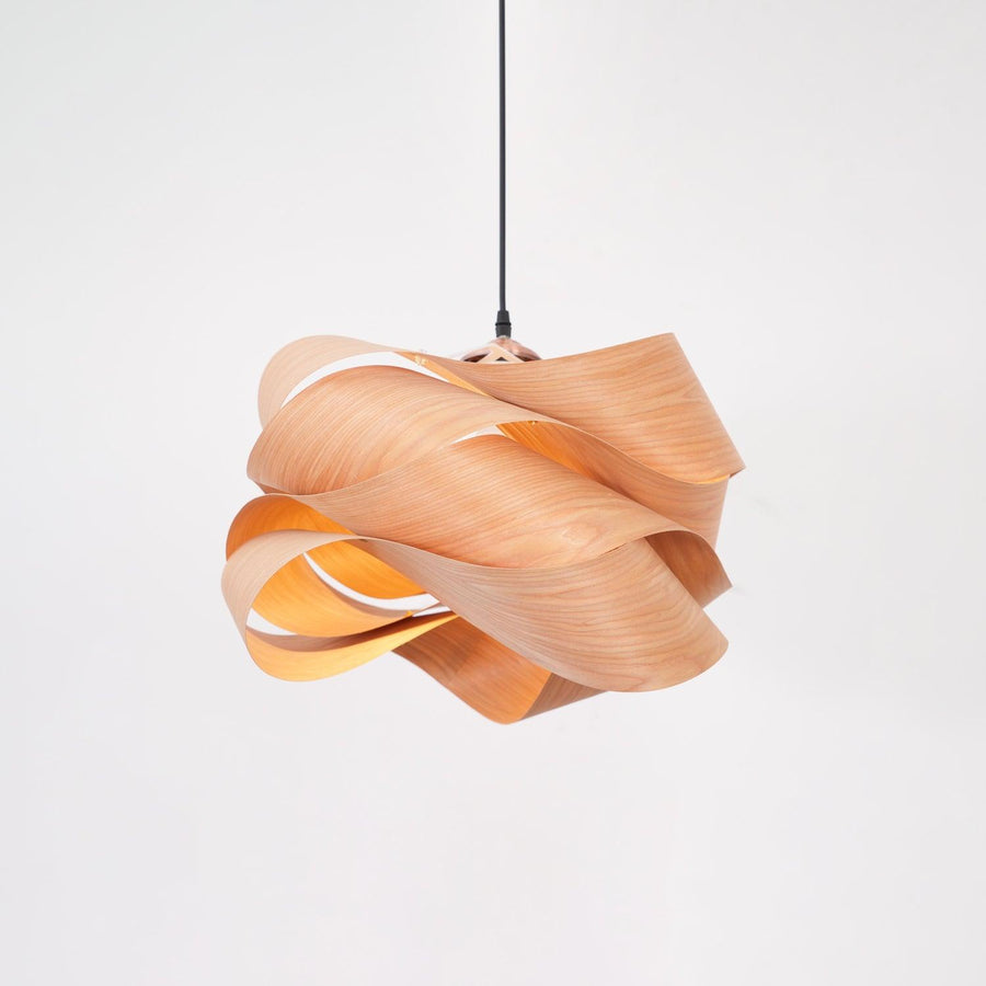 Suspension design moderne en bois naturel torsadé