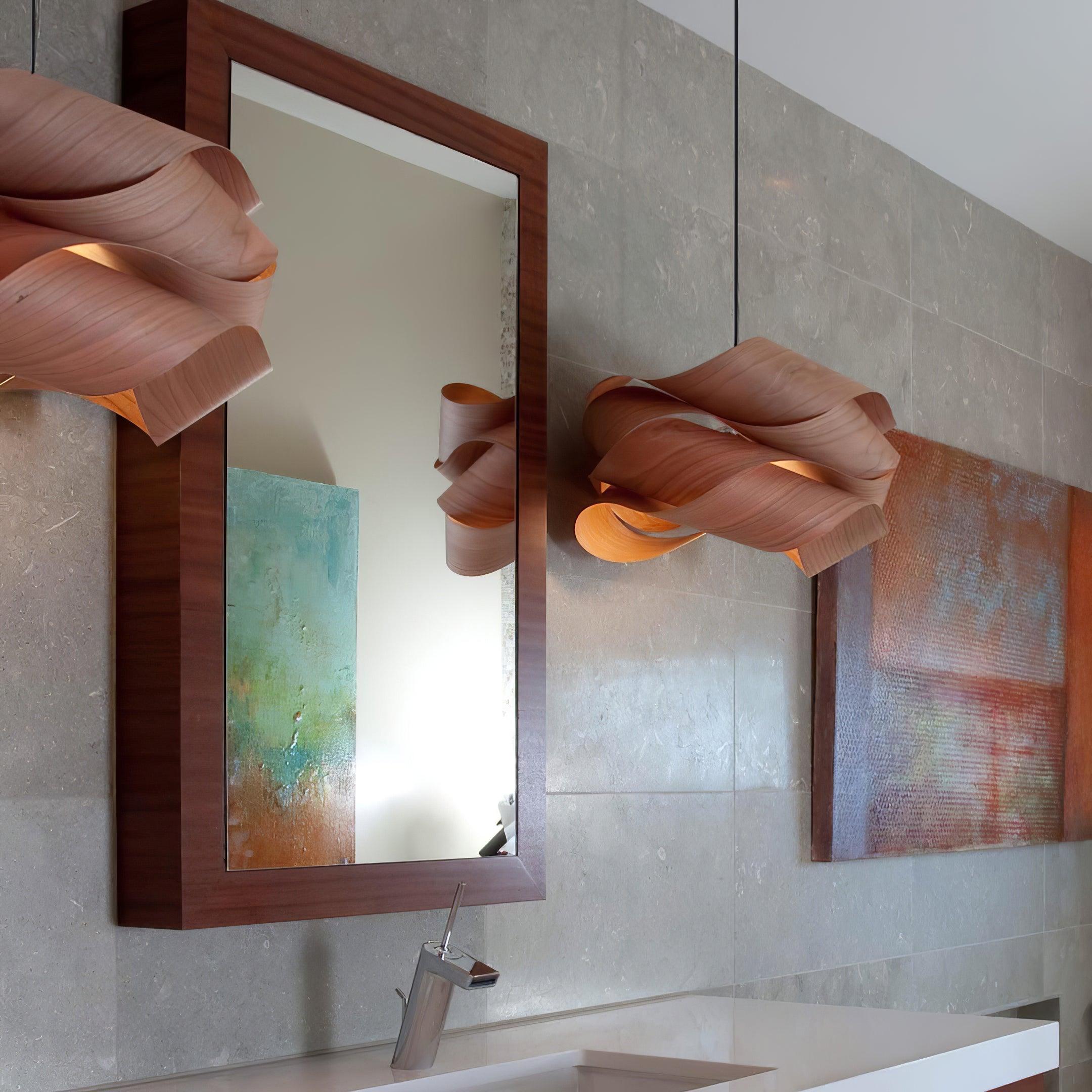 Suspension design moderne en bois naturel torsadé