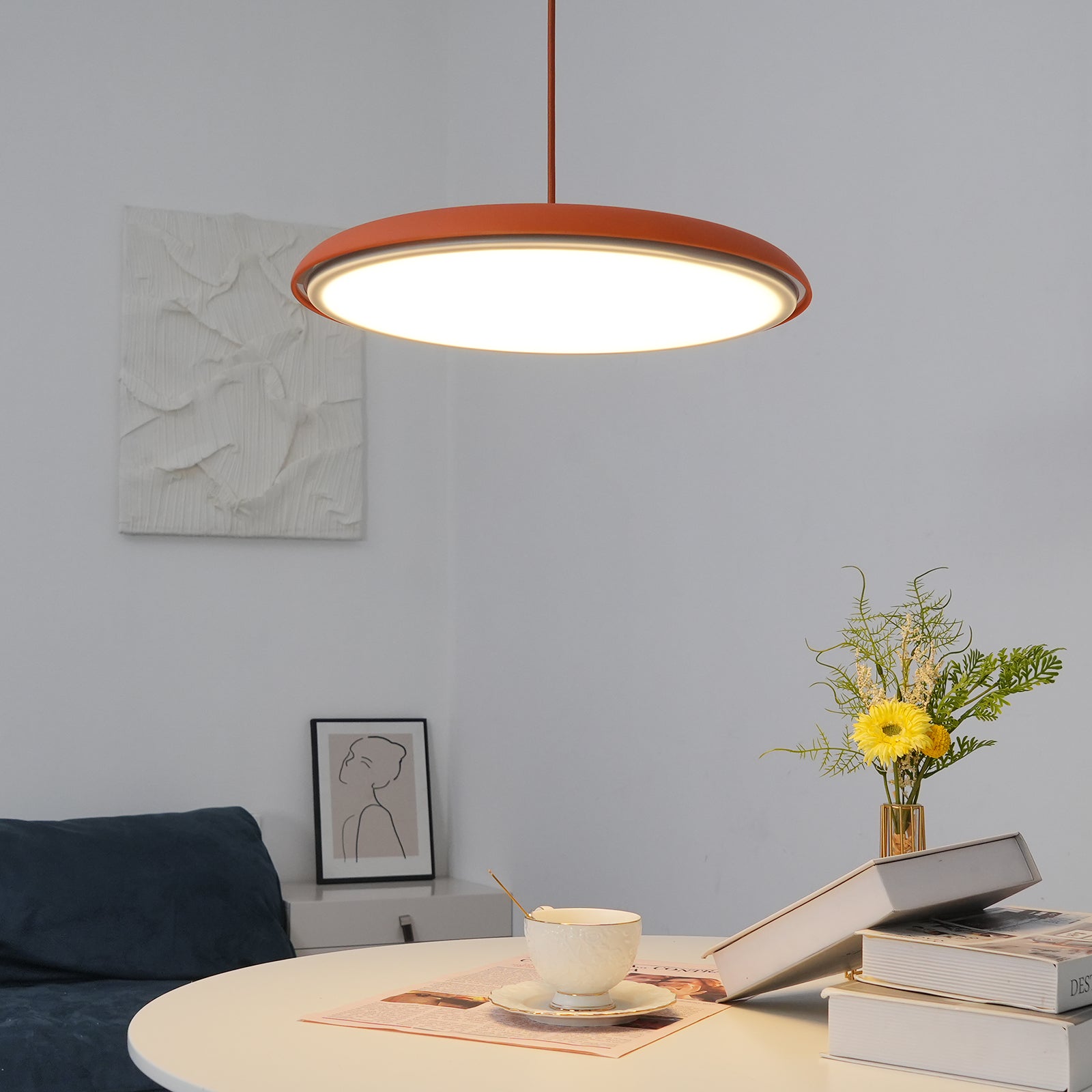 Suspension LED design moderne en métal orange