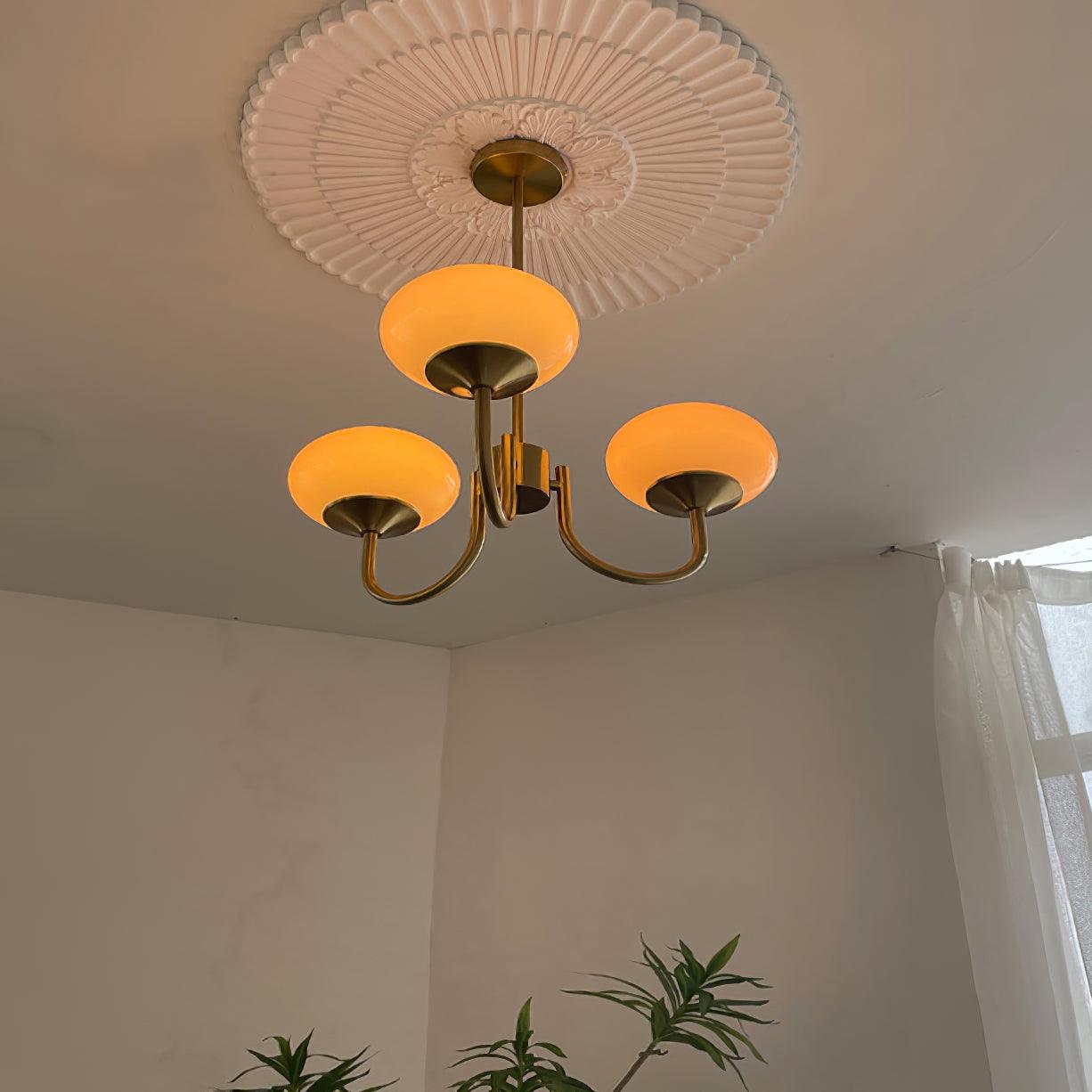 Suspension design dorée globes en verre rose
