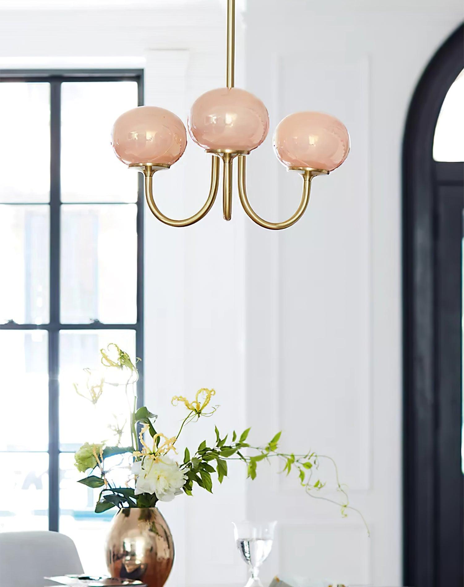 Suspension design dorée globes en verre rose