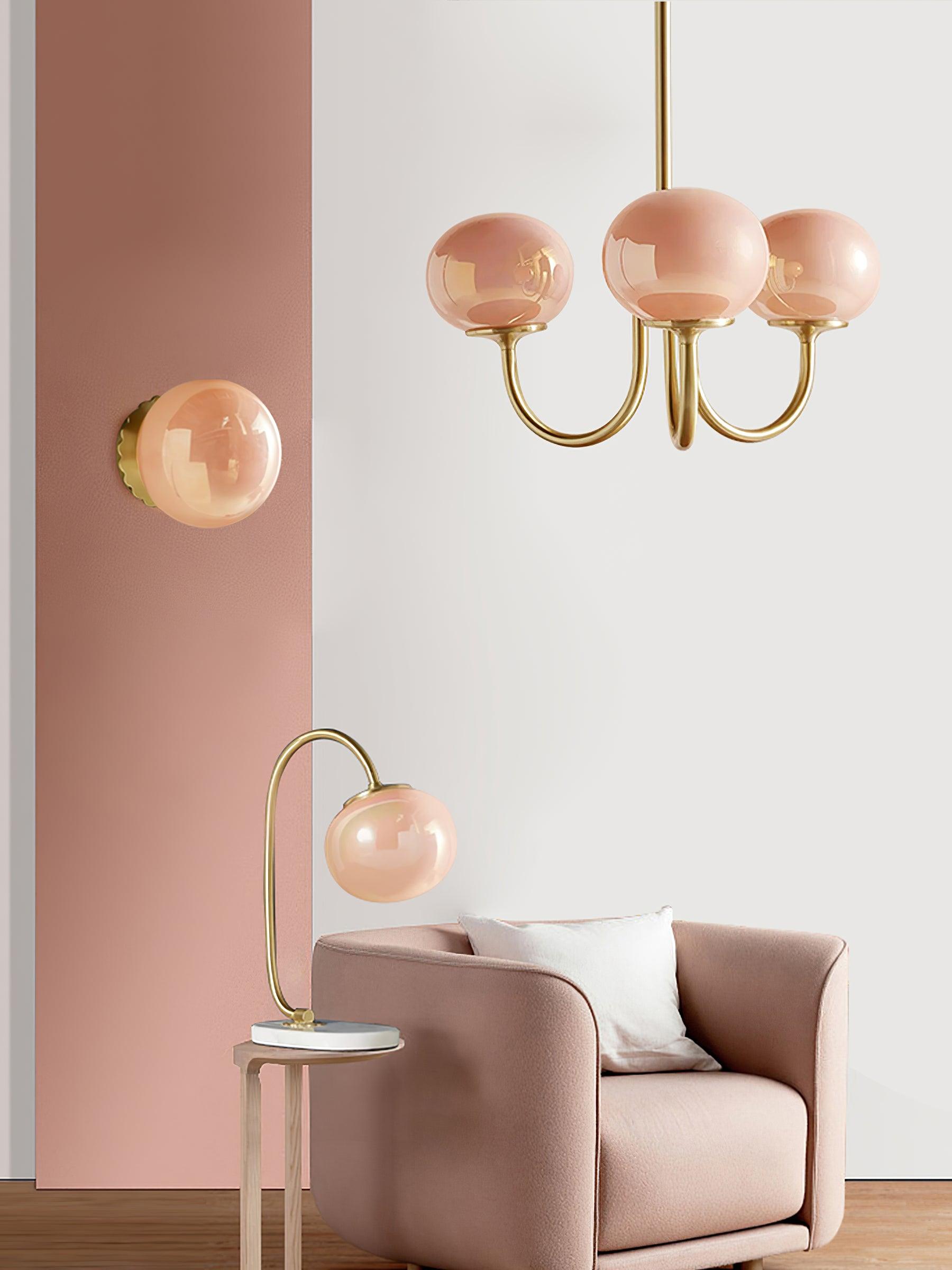 Suspension design dorée globes en verre rose