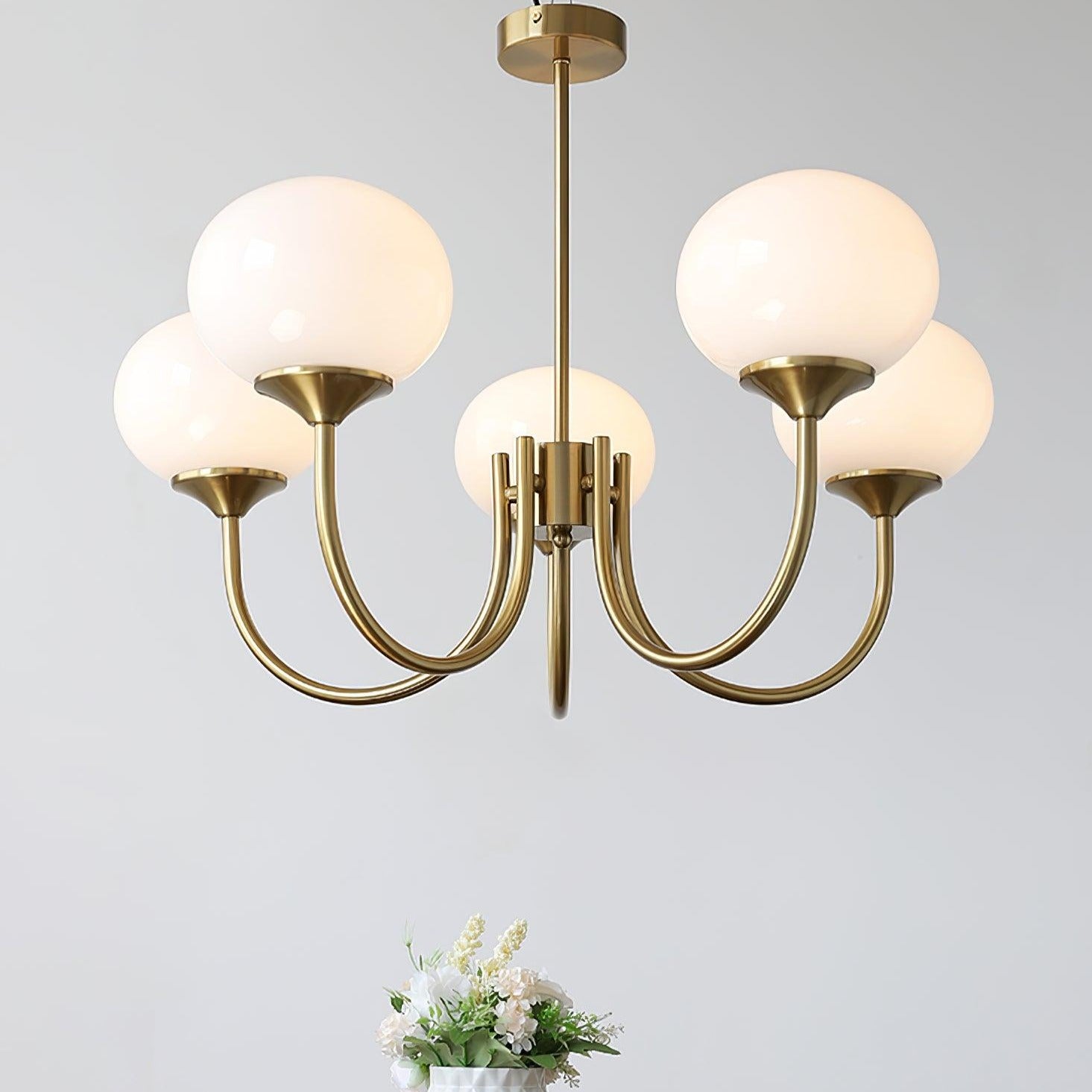 Suspension design dorée globes en verre rose