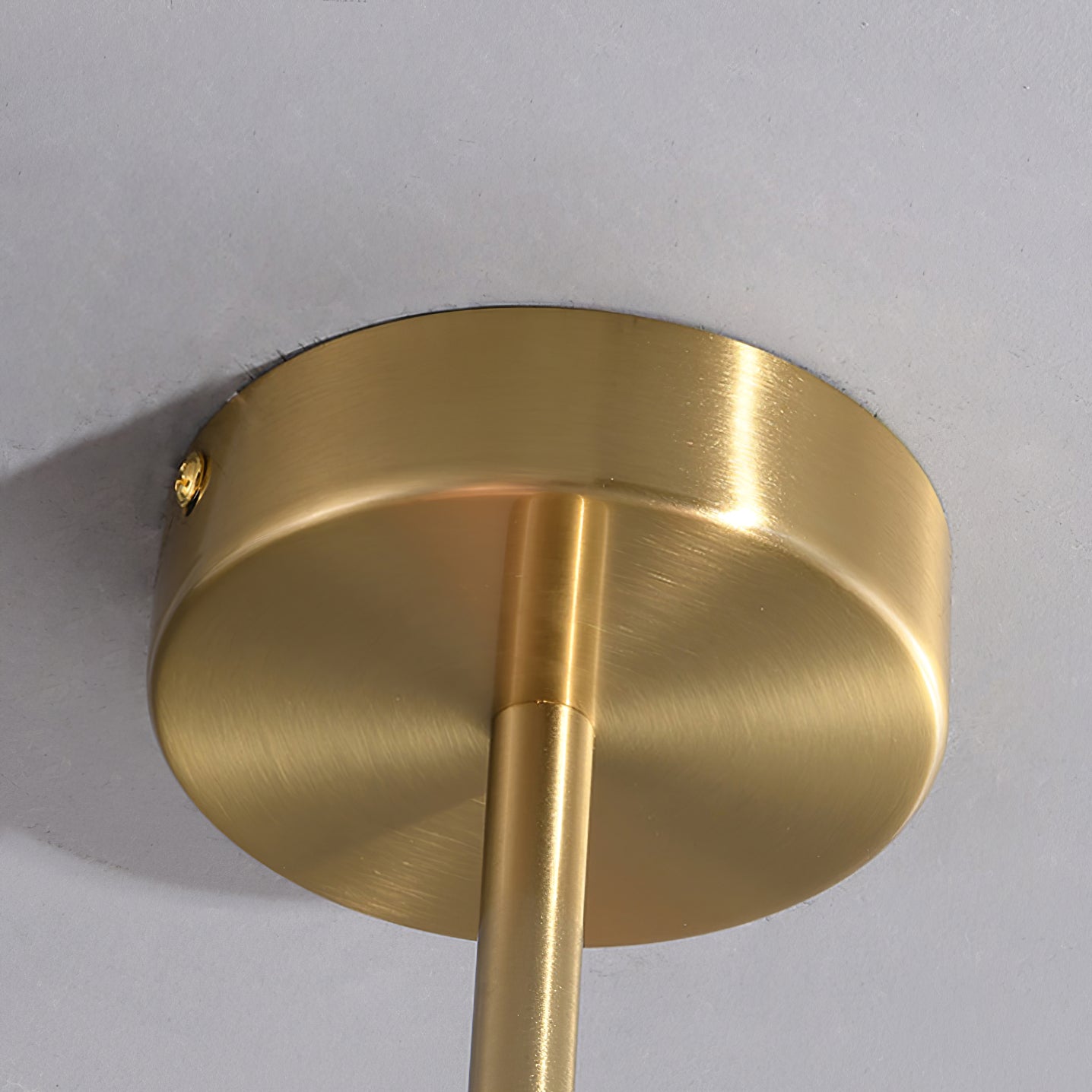 Suspension design dorée globes en verre rose