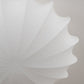 Plafonnier design minimaliste forme coquillage blanc