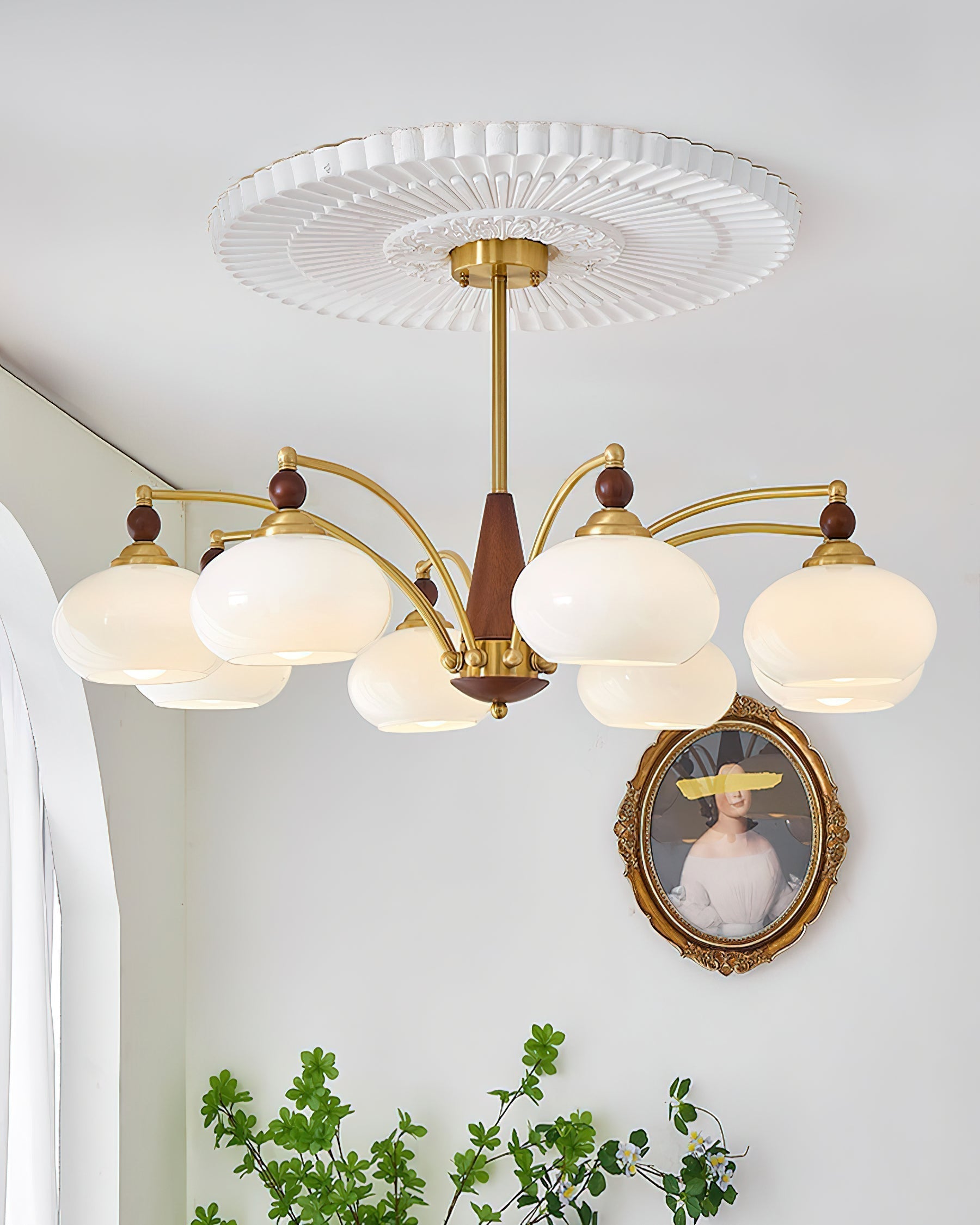 Suspension vintage dorée à globes jaunes multiples
