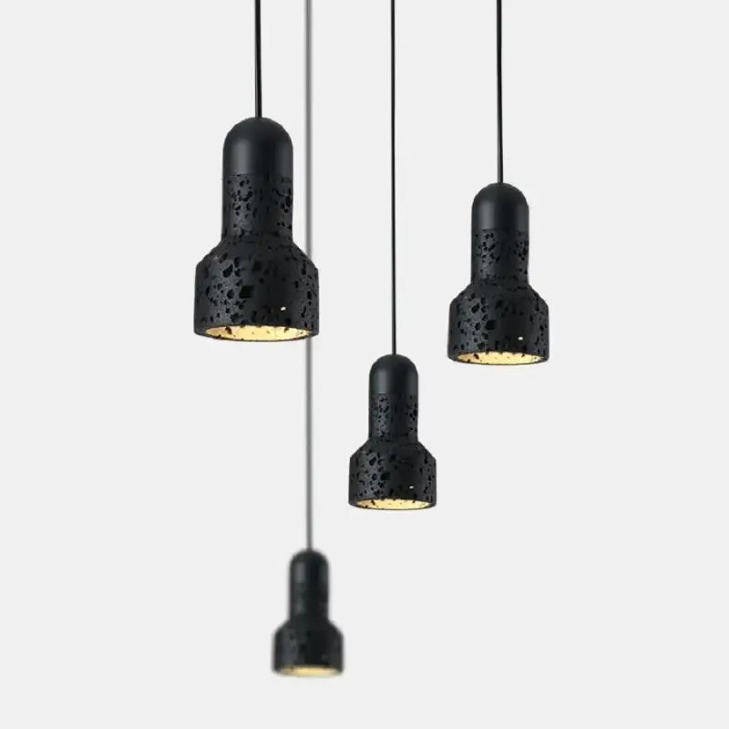 Suspension design minimaliste en pierre volcanique noire