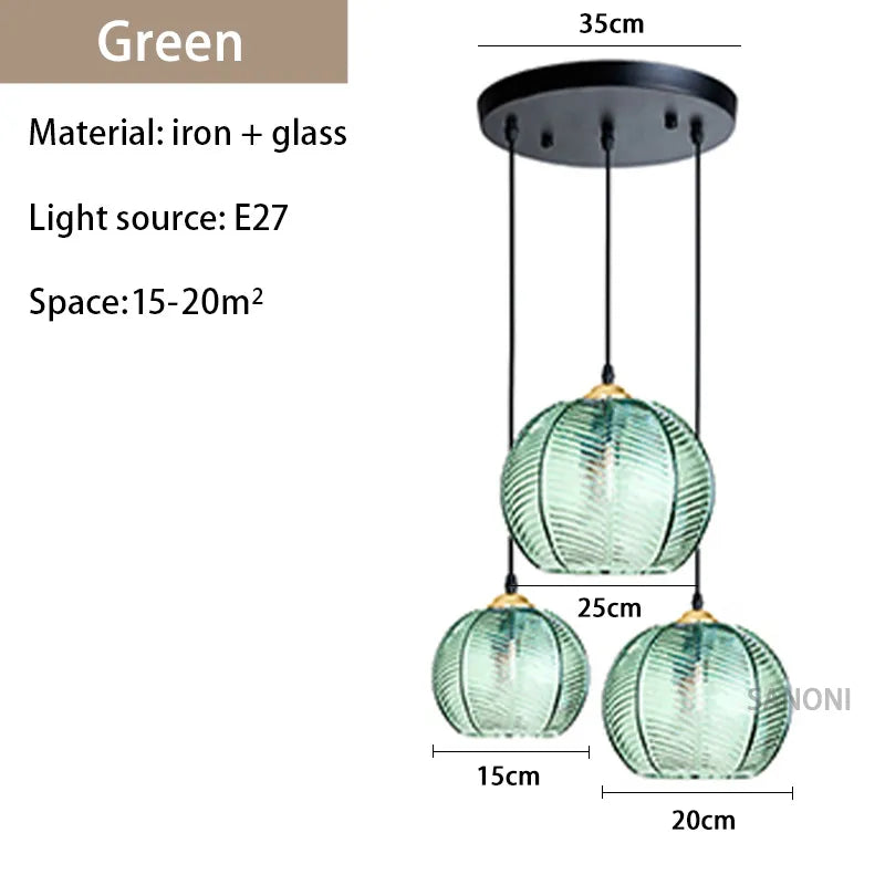 Suspension verre strié vert design moderne nordique