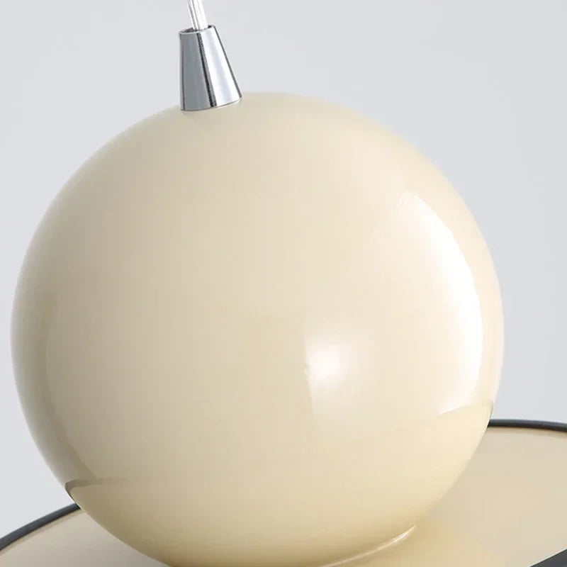 Suspension design moderne boule métal et verre blanc