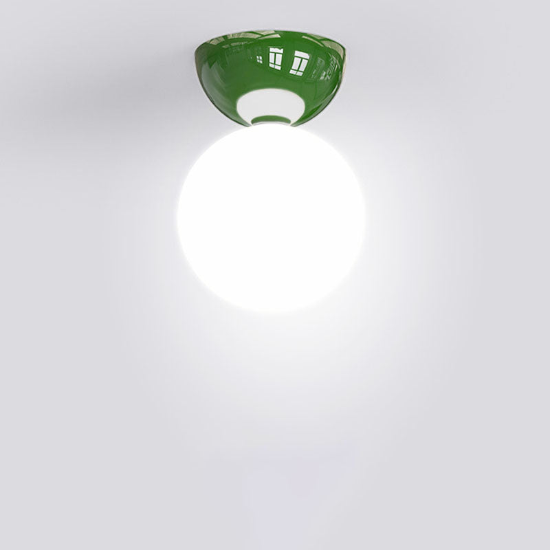 Suspension boule verre rouge design scandinave moderne