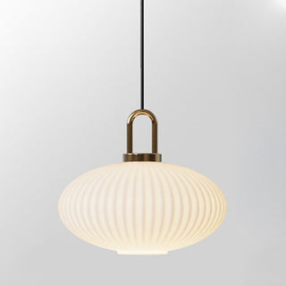 Suspension design verre cannelé et finition dorée