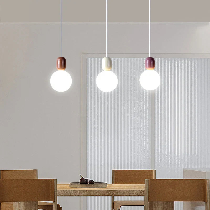Suspension moderne minimaliste en métal cuivré
