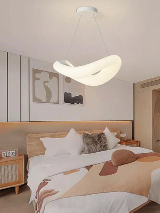 Suspension design moderne ondulante en métal blanc