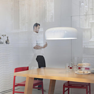 Suspension design moderne en métal noir brillant