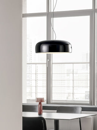 Suspension design moderne en métal noir brillant