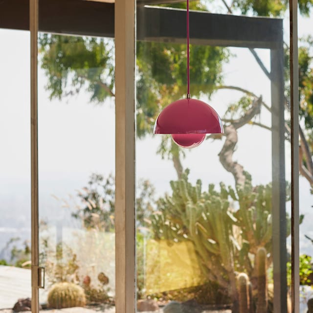 Suspension design demi-sphère métal contemporaine