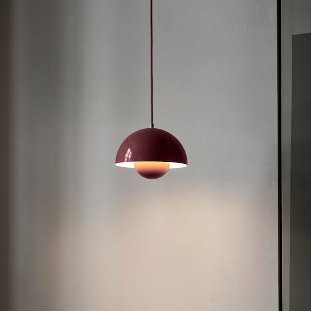 Suspension design demi-sphère métal contemporaine