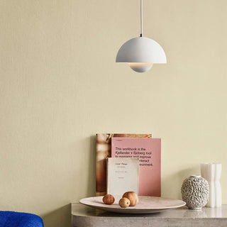 Suspension design demi-sphère métal contemporaine