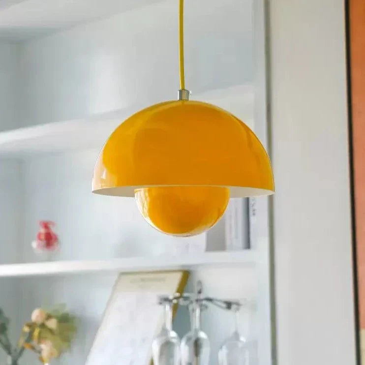Suspension design demi-sphère métal contemporaine