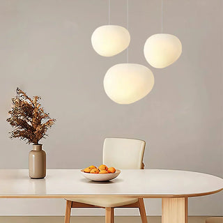 Suspension design galet blanc en verre dépoli moderne