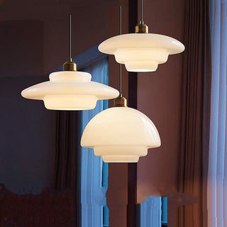 Suspension vintage verre blanc laiteux et laiton