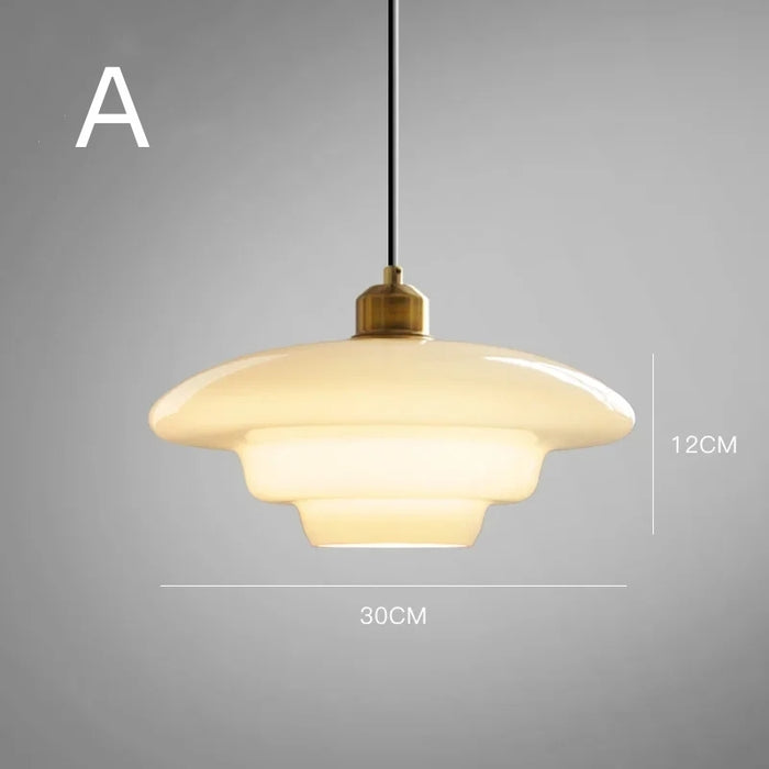 Suspension vintage verre blanc laiteux et laiton