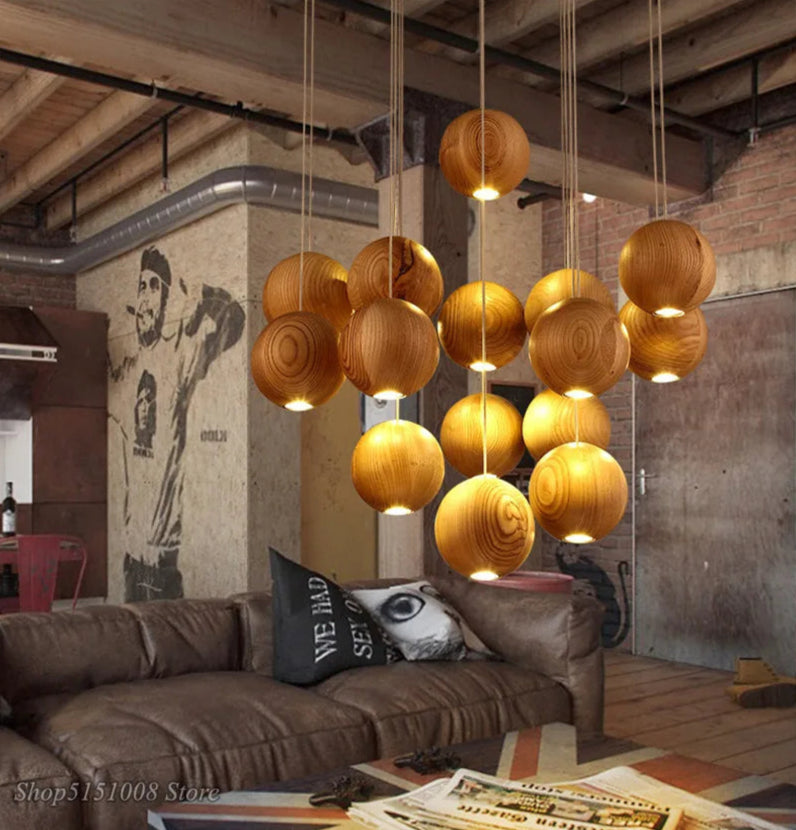 Suspension en bois massif au design nordique moderne