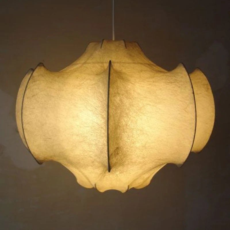 Suspension italienne en soie au design classique