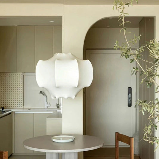 Suspension italienne en soie au design classique