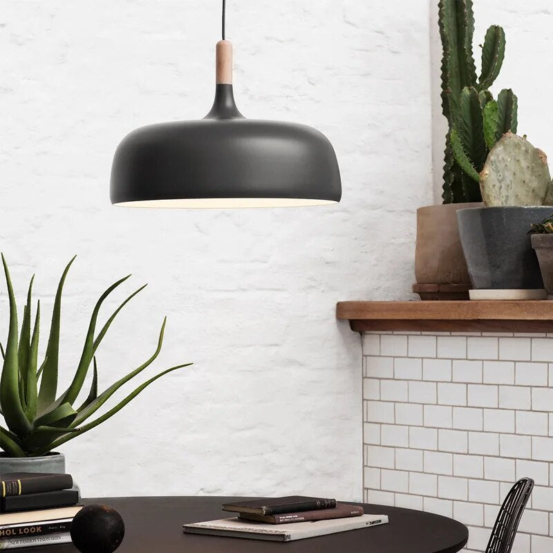 Suspension scandinave bois et métal design nordique