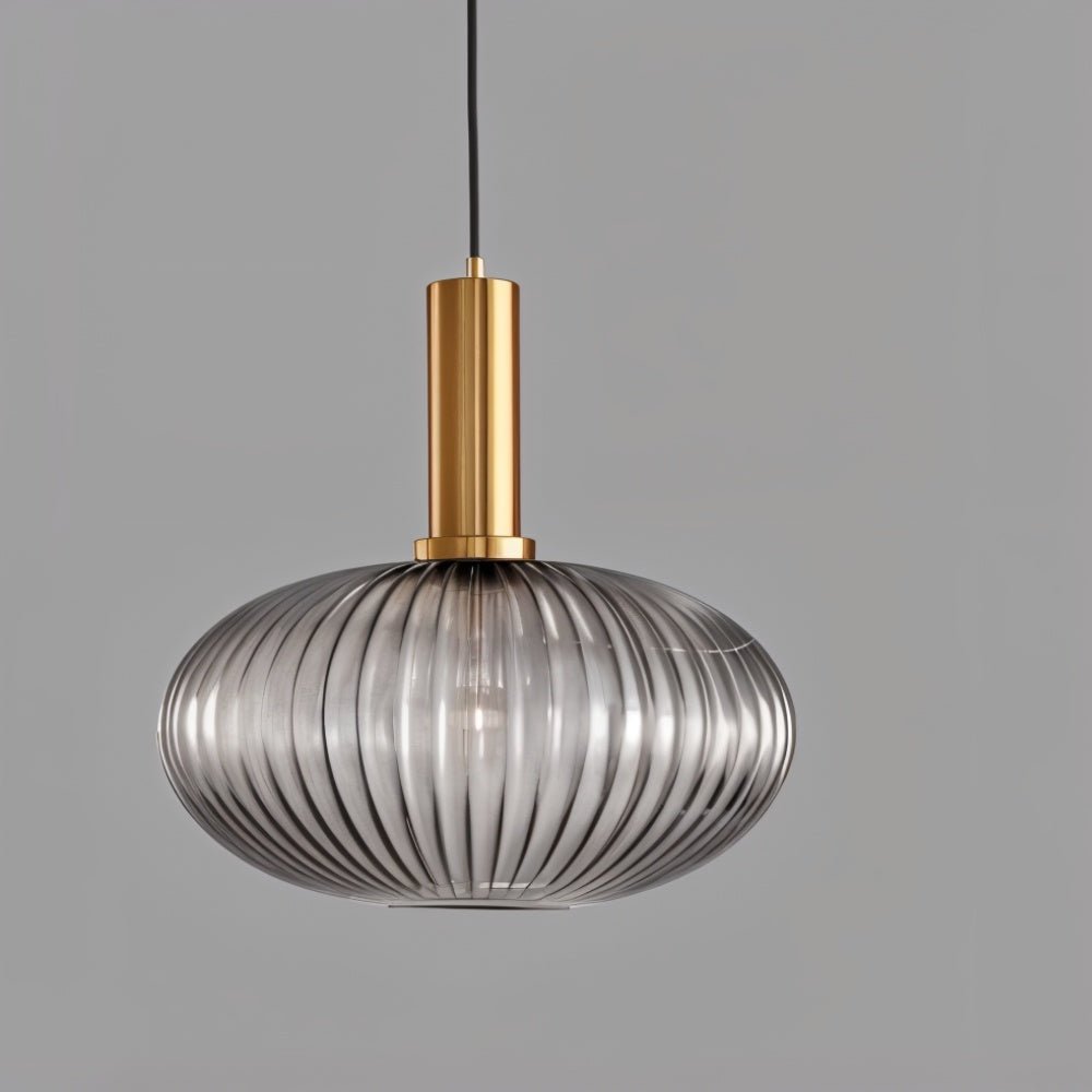 Suspension design verre cannelé et métal doré
