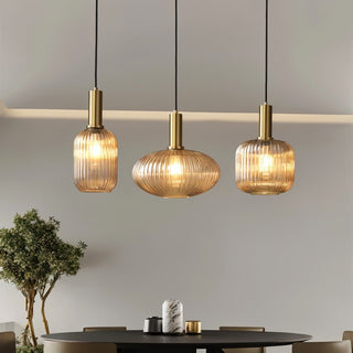 Suspension design verre cannelé et métal doré