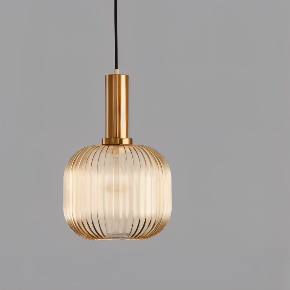 Suspension design verre cannelé et métal doré